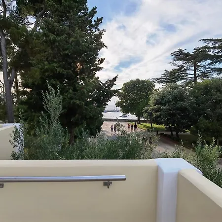 Apartment Aria With Beautiful Terrace With Sea & Park View Novigrad (Istria)