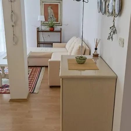 Aria With Beautiful Terrace With Sea & Park View *