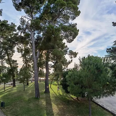 Aria Deluxe Superior 5 Star Apartment, Your Piece Of Heaven By The Sea & Park, With Sea & Park View Novigrad (Istria)