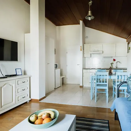 Bionda Beachfront Apartments, Old Town Novigrad *