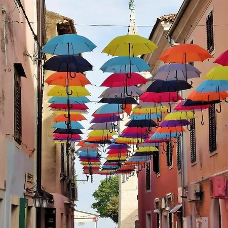 Aria With Beautiful Terrace With Sea & Park View Apartment *