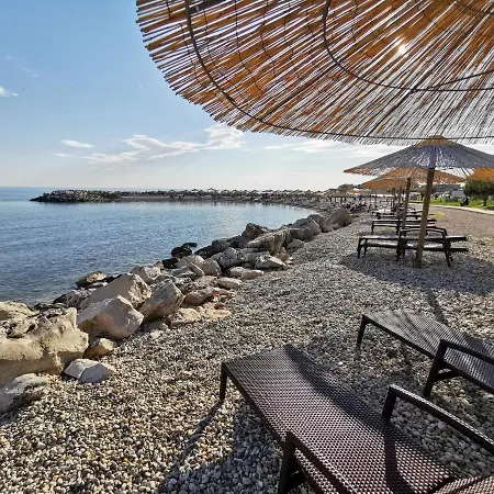 Aria With Beautiful Terrace With Sea & Park View Apartment *